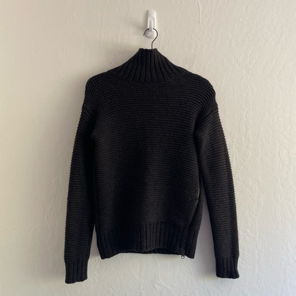 Lululemon Karma Kurmasana Sweater Merino Wool Dark Gray Turtleneck Womens Size 2